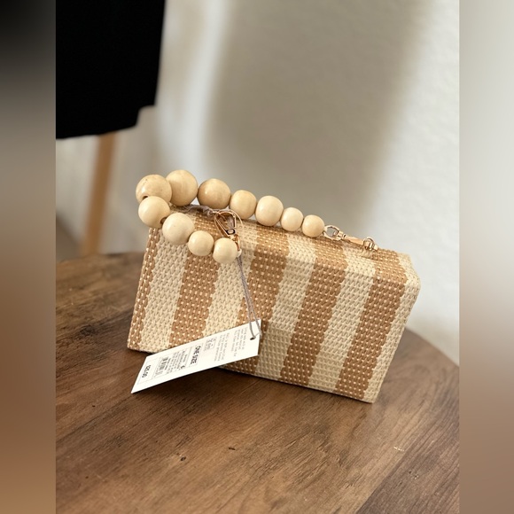 NWT Mini Hardshell Straw Clutch - A New Day - Picture 11 of 11